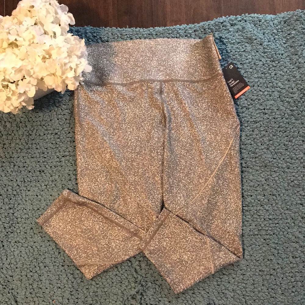 NWT Gap sculpt 7/8 length legging‼️